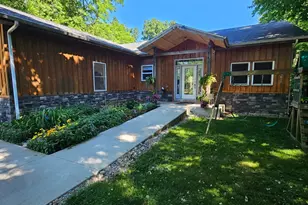 23536 Forest Shores Dr, Cassopolis, MI 49031 - Photo 4