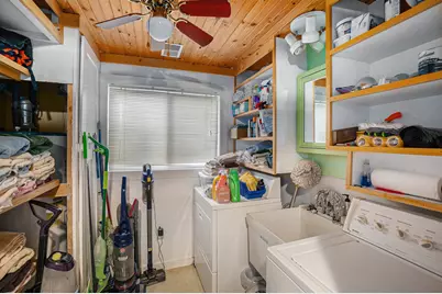 11422 Lakeshore Drive, Lakeview, MI 48850 - Photo 18