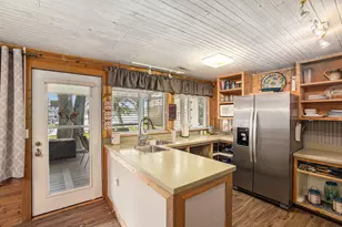 11422 Lakeshore Dr, Lakeview, MI 48850 - Photo 4