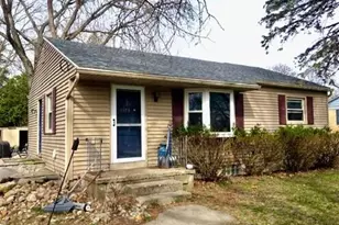 5573 Cade St, Haslett, MI 48840 - Photo 2