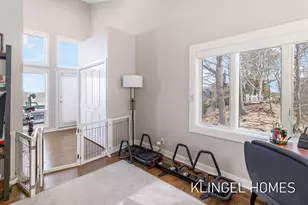 140 Prospect St, Grand Haven, MI 49417 - Photo 32