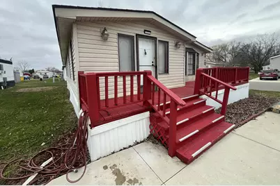 52239 Oxford Lane, Chesterfield, MI 48051 - Photo 2