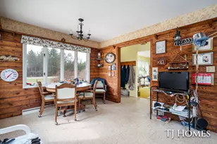 5818 E Sternberg Rd, Fruitport, MI 49415 - Photo 10