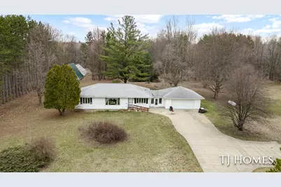5818 E Sternberg Road, Fruitport, MI 49415 - Photo 2