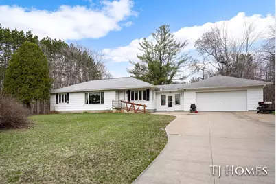 5818 E Sternberg Road, Fruitport, MI 49415 - Photo 28