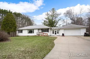 5818 E Sternberg Rd, Fruitport, MI 49415 - Photo 28