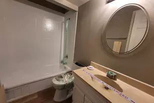 20304 E Eight Mile Rd, Harper Woods, MI 48225 - Photo 6