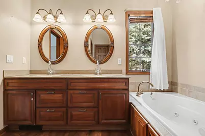 52 E Acacia Boulevard, Battle Creek, MI 49015 - Photo 16