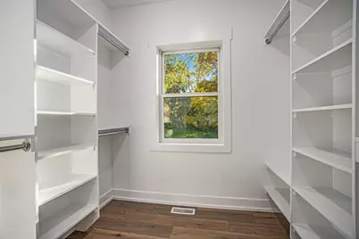 8060 Hunters Crossing, Kalamazoo, MI 49009 - Photo 14