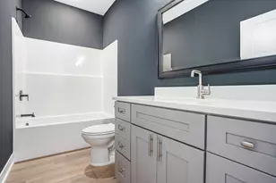 8060 Hunters Crossing, Kalamazoo, MI 49009 - Photo 18