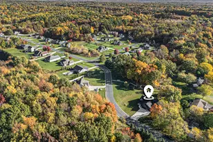 8060 Hunters Crossing, Kalamazoo, MI 49009 - Photo 4