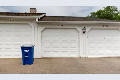 2718 S Knightsbridge Circle, Ann Arbor, MI 48105 - Photo 18