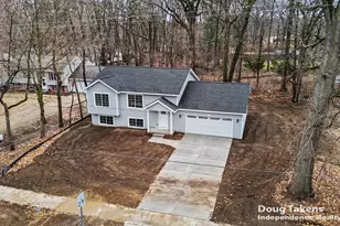 4764 Potter Ave SE, Kentwood, MI 49548 - Photo 4