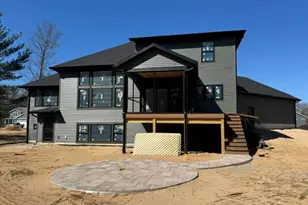 400 Sabine Dr, Muskegon, MI 49442 - Photo 4