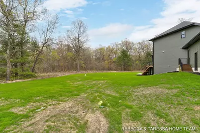 400 Sabine Drive #8, Muskegon, MI 49442 - Photo 124