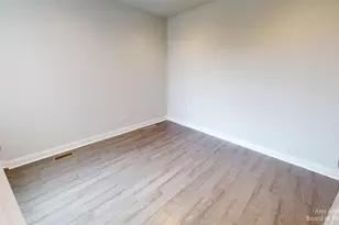 3010 N Spurway Dr, Ann Arbor, MI 48105 - Photo 4