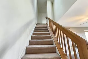 2011 Vine Way Dr, Canton, MI 48188 - Photo 10