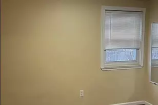 22641 Albion Ave, Farmington, MI 48336 - Photo 6