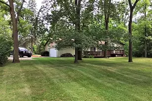 22987 W 13 Mile Rd, Beverly Hills, MI 48025 - Photo 4