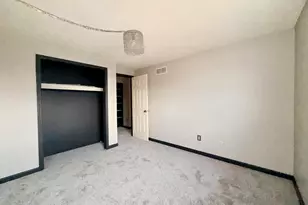 27153 Winchester St, Brownstown, MI 48183 - Photo 22