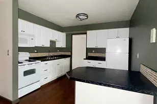 27153 Winchester St, Brownstown, MI 48183 - Photo 10