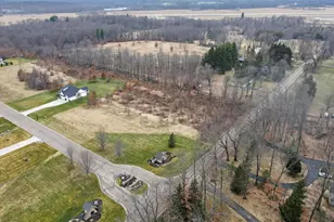 100 Stonegate Dr, Battle Creek, MI 49015 - Photo 1