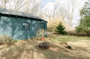 1369 Montgomery Ave, Muskegon, MI 49441 - Photo 6