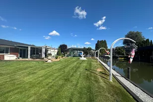 38176 Villa Mar St, Harrison, MI 48045 - Photo 6