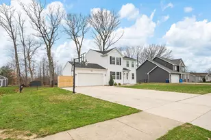 1134 Sonoma Ct, Baroda, MI 49101 - Photo 4