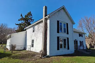 5587 E Karen Ct, Stevensville, MI 49127 - Photo 6