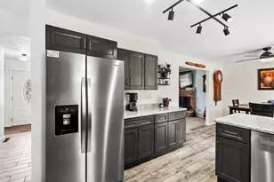 733 Chadds Ford Way, Kalamazoo, MI 49009 - Photo 16