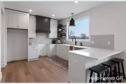 11326 Bancroft Way SE, Alto, MI 49302 - Photo 12