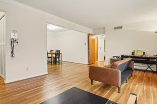 1225 Island Dr, Ann Arbor, MI 48105 - Photo 2