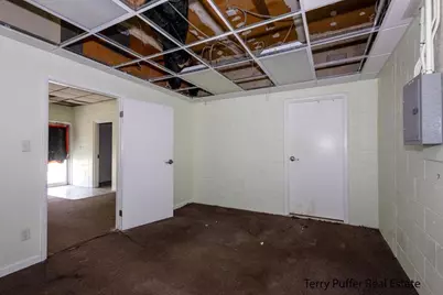 981 S Getty Street, Muskegon, MI 49442 - Photo 6