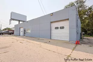 981 S Getty St, Muskegon, MI 49442 - Photo 1