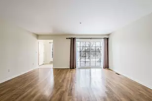 120 W Oakbrook Dr, Ann Arbor, MI 48103 - Photo 8