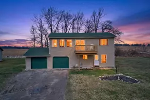 10568 Woodbrook Dr, Cement City, MI 49233 - Photo 4