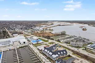 923 W Savidge St, Spring Lake, MI 49456 - Photo 24