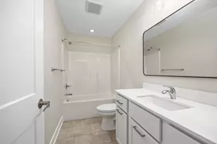 2221 Watertown Way NE, Grand Rapids, MI 49505 - Photo 18