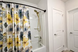 49773 Lantern Wy, Canton, MI 48188 - Photo 14