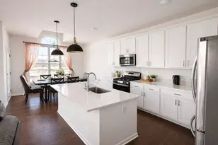 49773 Lantern Wy, Canton, MI 48188 - Photo 4