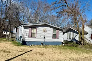 516 Morrison Ave, Bangor, MI 49013 - Photo 1