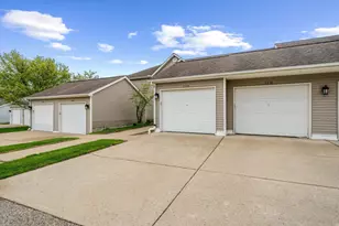 1755 Weatherstone Dr, Ann Arbor, MI 48108 - Photo 2