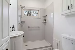 16 E Cleveland Ave, Muskegon, MI 49444 - Photo 34