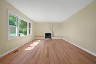 8218 N 37th St, Richland, MI 49083 - Photo 4