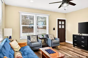 209 Clinton Ave, Grand Haven, MI 49417 - Photo 4