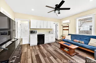 209 Clinton Ave, Grand Haven, MI 49417 - Photo 6