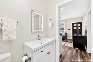 209 Clinton Ave, Grand Haven, MI 49417 - Photo 10