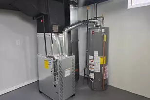 1962 Mary Catherine St, Ypsilanti, MI 48198 - Photo 16