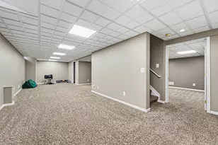 14836 Plymouth Crossing, Plymouth, MI 48170 - Photo 22